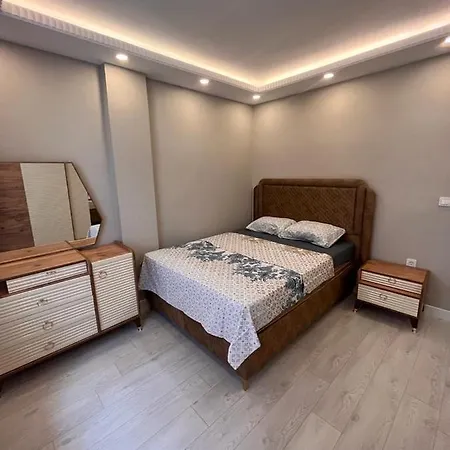 Muhtesem Konumda Somineli Lux Daire * Isztambul